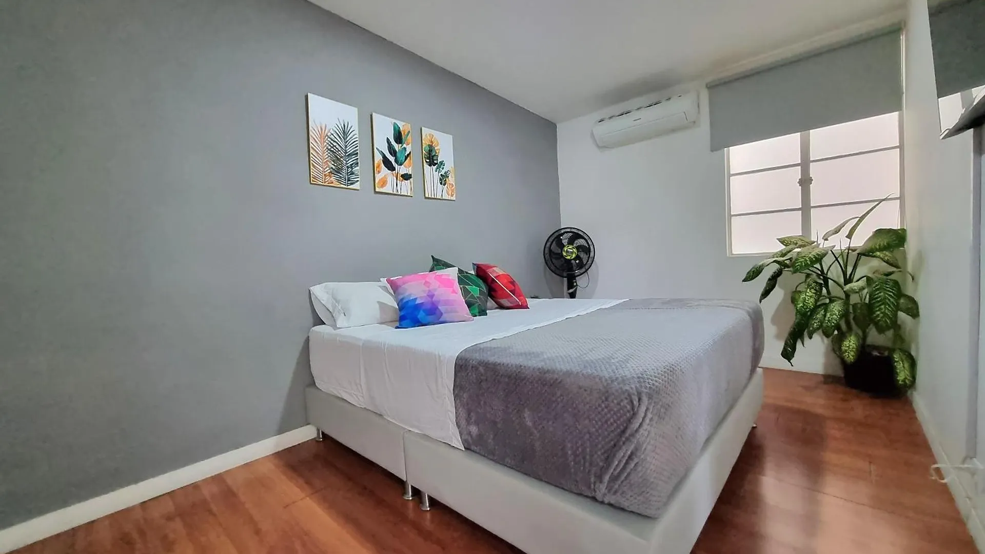 Hermoso Apartamento Con Terraza En Laureles Apartment Medellin
